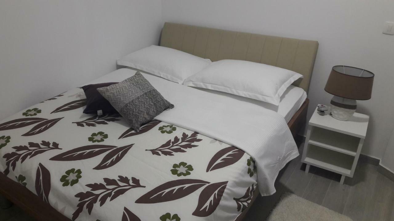 Stars Palace - Apartments And Rooms イェゼラ エクステリア 写真